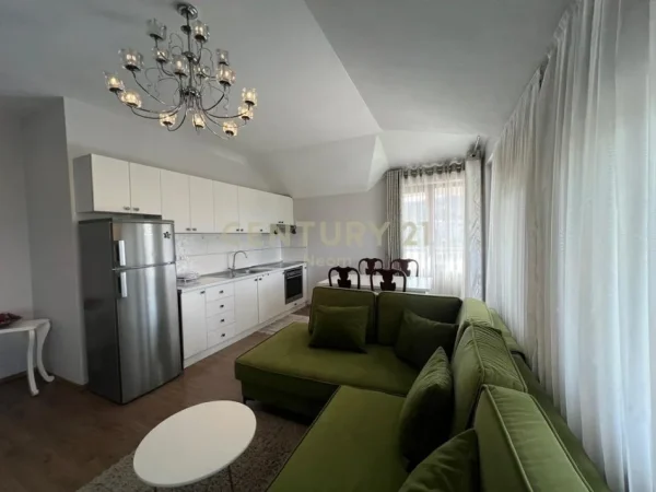 Tirane, jepet me qera apartament 2+1+Aneks+Ballkon Kati 2, 150 m² 800 € (Neom125520)