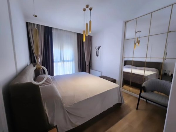 Tirane, shitet apartament 2+1 , 140 m² (pediatria)