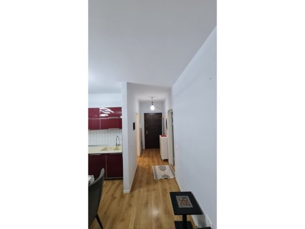 Tirane, jepet me qera , 400 € 