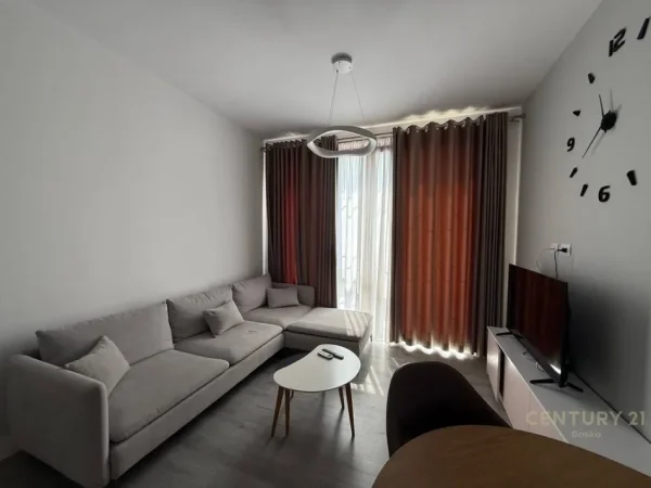 Tirane, jap me qera apartament 1+1 Kati 2, 74 m² 450 € (Spitali Ushtarak)