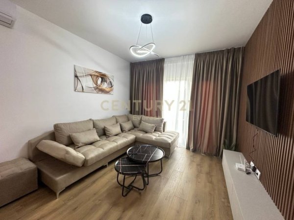 Tirane, jap me qera apartament 2+1 Kati 8, 101 m² 1.000 € (Zogu i zi)