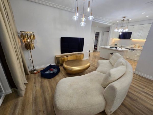 Tirane, shitet apartament 2+1 , 97 m² 290.000 € (liqeni thate)