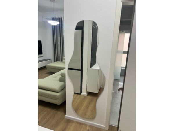 Tirane, jap me qera apartament 1+1 Kati 7, 54 m² 450 € (Ali Demi)