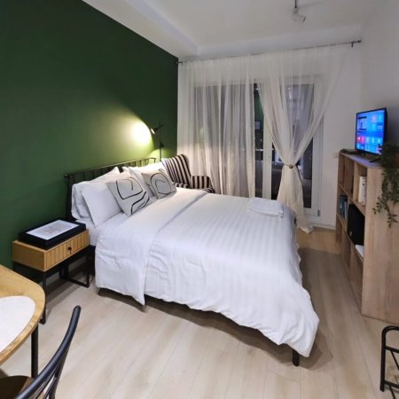 Tirane, shitet garsonier 1+1 , 90.000 € (kompleksi kontakt)