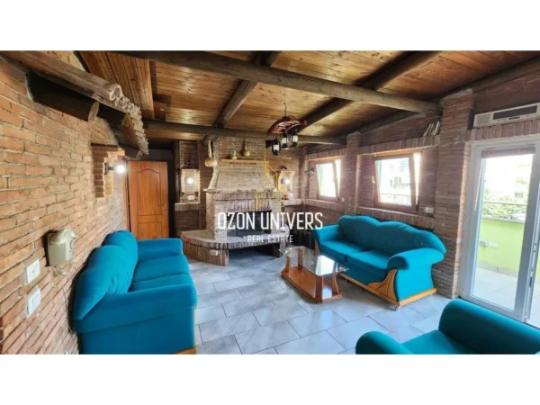 Tirane, jepet me qera apartament+verande | Penthouse 3+1+Ballkon Kati 6, 356 m² 1.500 € (Liqeni i Thatë)
