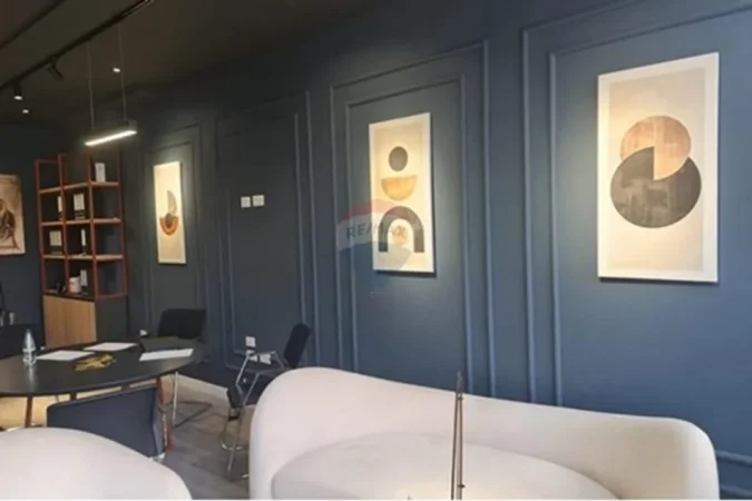 Tirane, shitet dyqan Kati 0, 98 m² 450.000 € (Qendra Kristal, Tiranë (ID: 530571001-185)