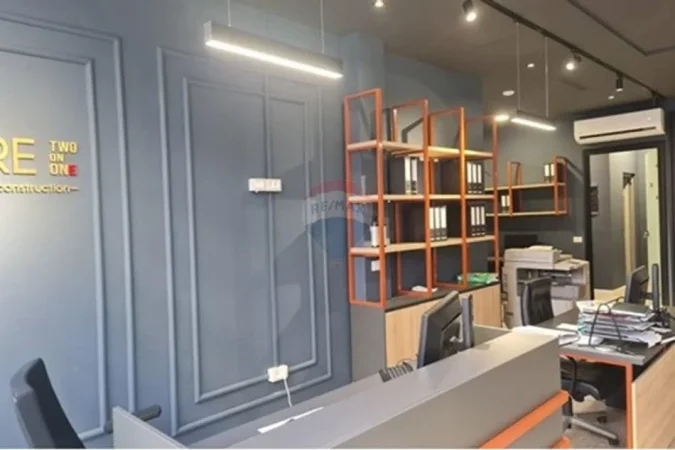 Tirane, shitet dyqan Kati 0, 98 m² 450.000 € (Qendra Kristal, Tiranë (ID: 530571001-185)