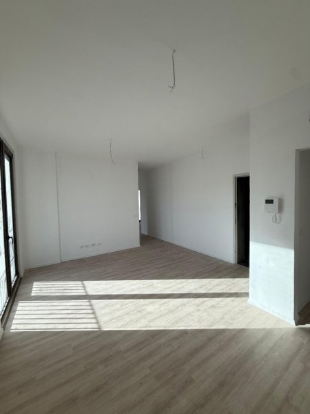 Tirane, jepet me qera ambjent biznesi Kati 1, 77 m² 1.500 € (PARKU OLIMPIK)