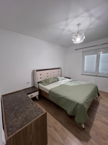 Tirane, jepet me qera apartament 1+1 Kati 2, 58 m² 500 € 