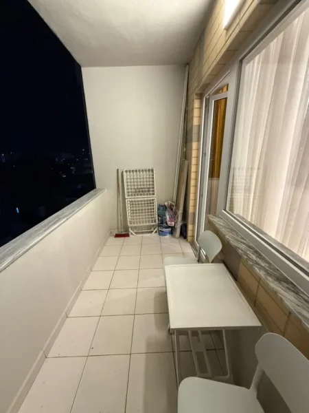 Tirane, jepet me qera apartament 1+1+Ballkon Kati 5, 78 m² 550 € (Bar Artisti)