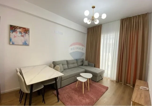 Tirane, shitet apartament 1+1 Kati 3, 50 m² 80.000 € (Rruga Bamir Topi, Tiranë)