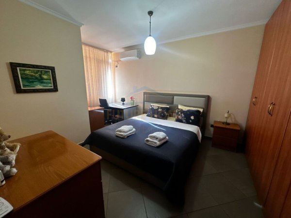 Tirane, jepet me qera apartament 2+1 Kati 7, 97 m² 750 € (Don Bosko)