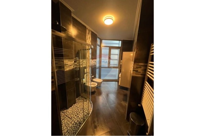 Tirane, jepet me qera apartament 2+1 , 114 m² 1.400 € (Rruga e Kosovareve)