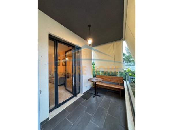 Shitet, Apartament 1+1+Oborr+Post Parkimi, Vala Mar, Gjiri i Lalëzit 210,000 €