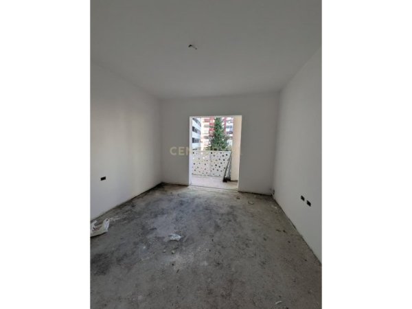 Tirane, shitet apartament 2+1+Aneks+Ballkon Kati 2, 108 m² 269.900 € (Corner Rezidenc)