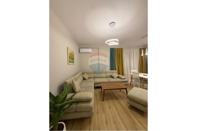 Tirane, jepet me qera apartament 1+1 , 75 m² 550 € (Astir)