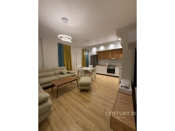 Tirane, jap me qera apartament 1+1 Kati 5, 75 m² 550 €