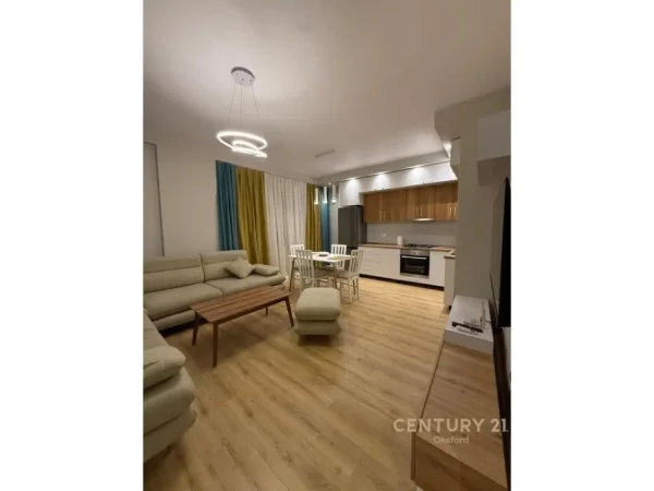 Tirane, jap me qera apartament 1+1 Kati 5, 75 m² 550 €