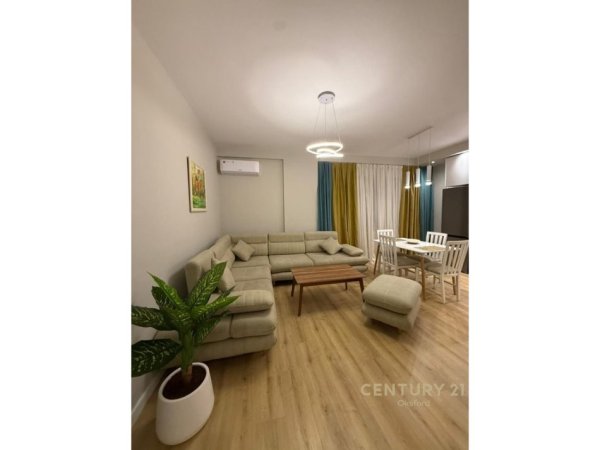 Tirane, jap me qera apartament 1+1 Kati 5, 75 m² 550 €
