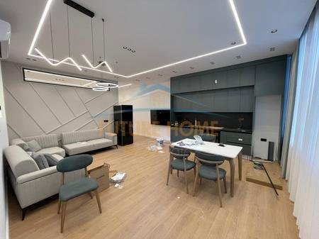 Tirane, jepet me qera apartament 2+1 Kati 1, 90 m² 1.000 € 