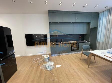 Tirane, jepet me qera apartament 2+1 Kati 1, 90 m² 1.000 € 