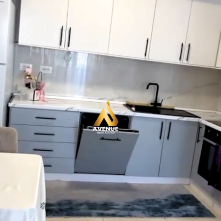 Green and White Minimalist House for Sale Facebook Post - 2025-10-28T141026.343.png