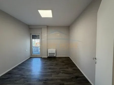 Tirane, shitet apartament 2+1 Kati 1, 86 m² 210.000 € 