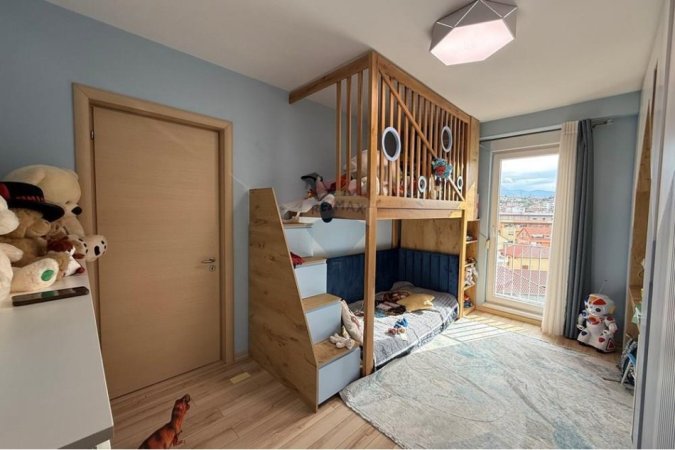 Tirane, shes apartament 2+1+Aneks+Ballkon Kati 4, 95 m² 212.000 € (kompleksi Ana)