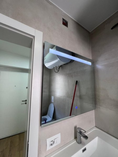 Tirane, jepet me qera apartament 1+1 Kati 2, 58 m² 500 € 