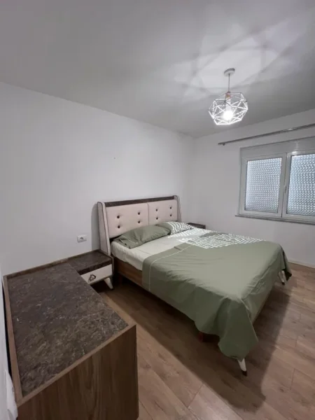 Tirane, jepet me qera apartament 1+1 Kati 2, 58 m² 500 € 