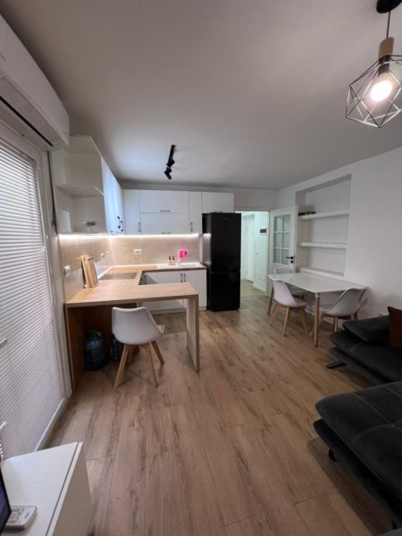 Tirane, jepet me qera apartament 1+1 Kati 2, 58 m² 500 € 