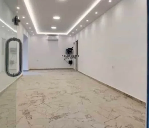 Tirane, jepet me qera dyqan Kati 0, 30 m² 650 € (KOMUNA E PARISIT)