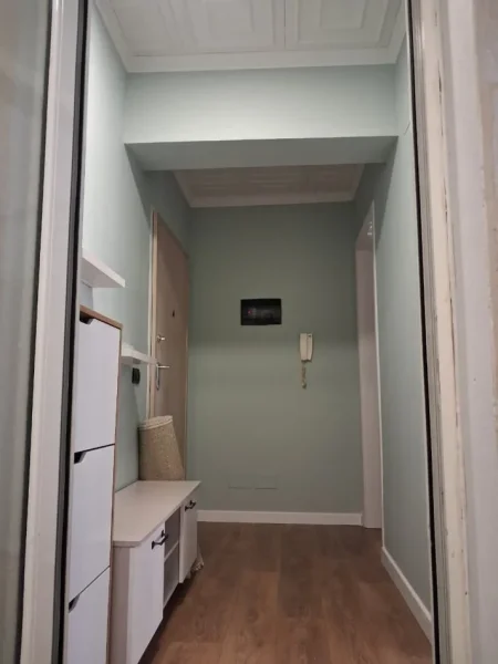 Tirane, jepet me qera apartament 1+1+Ballkon Kati 7, 60 m² 650 € 