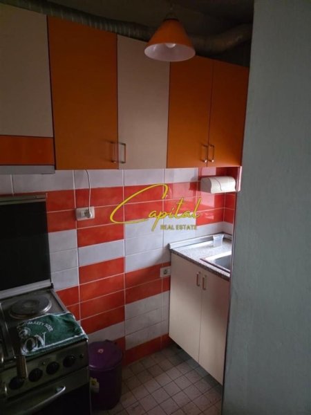 Tirane, jepet me qera apartament 1+1 Kati 3, 70 m² 420 € (RRUGA BARDHYL)