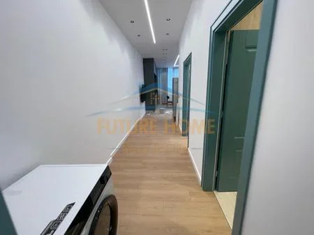 Tirane, jepet me qera apartament 2+1 Kati 1, 90 m² 1.000 € 