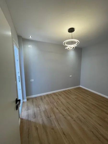 Tirane, shitet apartament 1+1+Ballkon Kati 6, 49 m² 98.000 € 