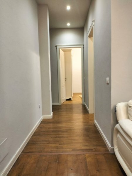 Tirane, jepet me qera Vile 3+1+Aneks+Ballkon Kati 1, (Secret Garden Residence)