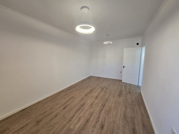 Tirane, shitet apartament 1+1+Ballkon Kati 6, 54 m² 115.000 € 