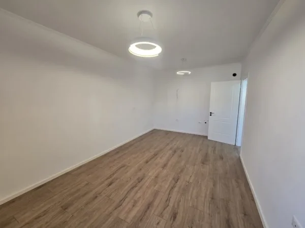 Tirane, shitet apartament 1+1+Ballkon Kati 6, 54 m² 115.000 € 