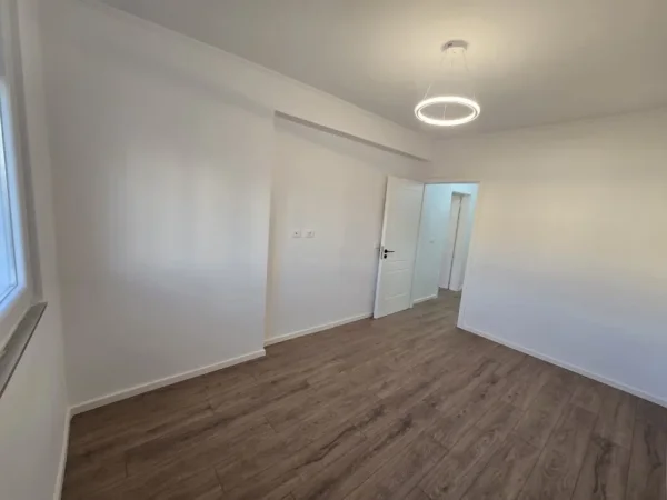 Tirane, shitet apartament 1+1+Ballkon Kati 6, 54 m² 115.000 € 