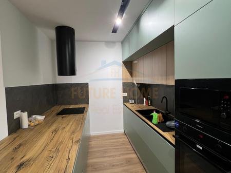 Tirane, jepet me qera apartament 2+1 Kati 3, 117 m² 900 € 