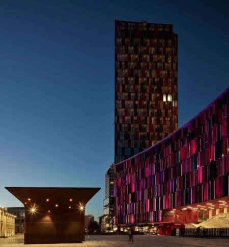 Tirane, jepet me qera zyre Kati 3, 245 m² 6.900 € (STADIUMI ARENA)