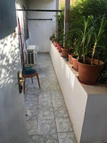 Tirane, jap me qera apartament 2+1+Ballkon Kati 1, 85 m² 750 € (Oxhaku, prane kompleksit ASL)