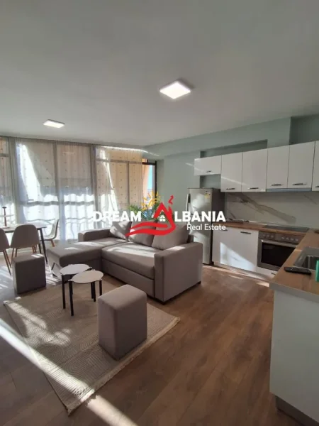 Tirane, jepet me qera apartament 1+1 , 55 m² 600 € (tek Rruga e Dibres prane Selvise)