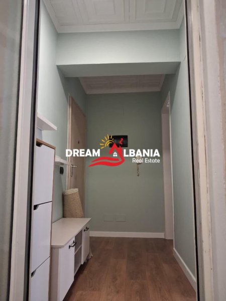 Tirane, jepet me qera apartament 1+1 , 55 m² 600 € (tek Rruga e Dibres prane Selvise)