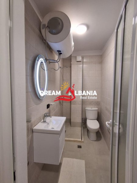 Tirane, jepet me qera apartament 1+1 , 55 m² 600 € (tek Rruga e Dibres prane Selvise)