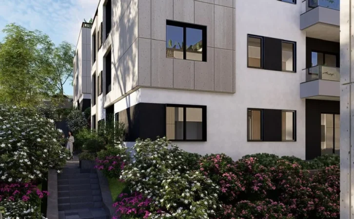 Tirane, shitet apartament 2+1+Ballkon Kati 2, 90 m² (Rrga Dalip Topi)