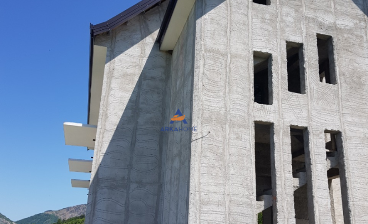 Elbasan, shitet hotel Kati 0, 1.500 m² 1.300.000 € (elbasan, gjinar)