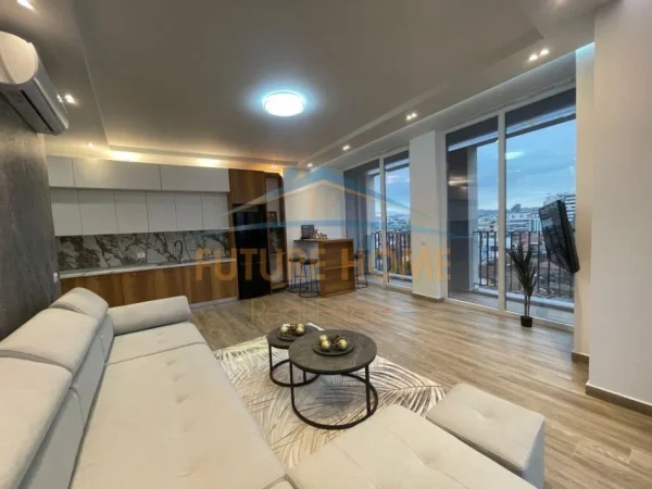 Tirane, jepet me qera apartament 2+1+Ballkon , 130 m² 1.000 € (Pranë Gjimnazit “Partizani”)