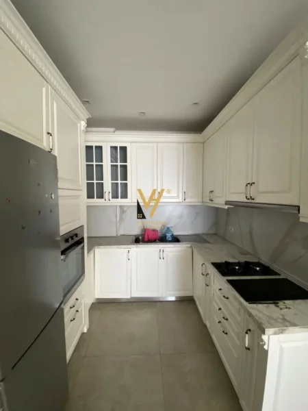 Tirane, shitet apartament 2+1+Ballkon Kati 3, 116 m² 158.000 € (TUFINE)